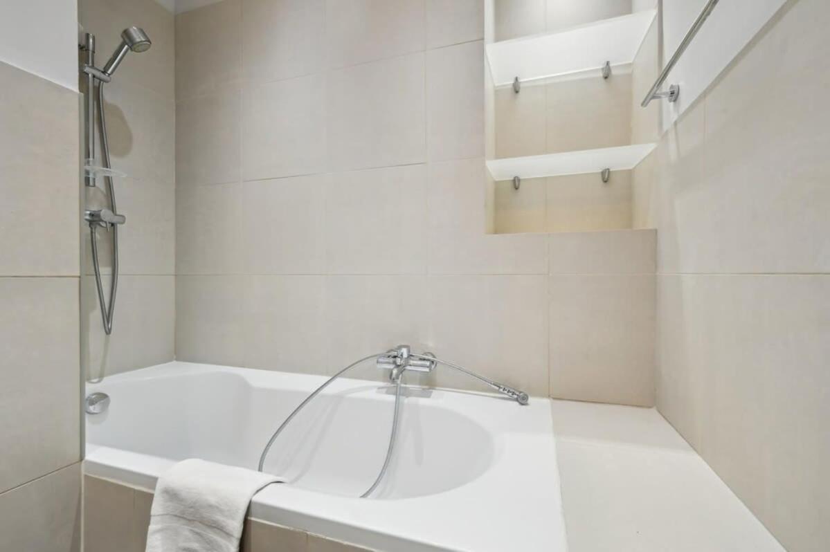 1Br Champs-Elysees - Cityapartmentstay 파리 외부 사진